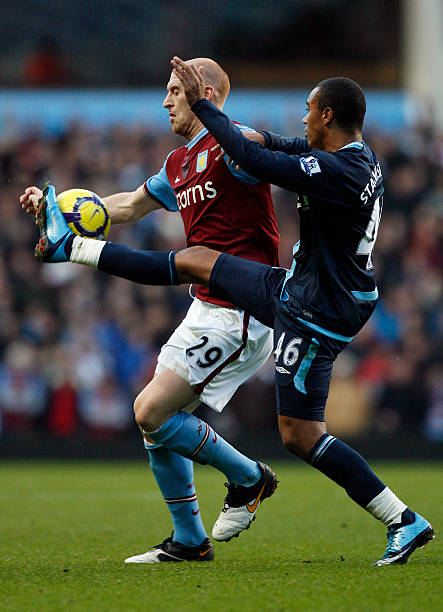 足球联赛中 足球联赛中