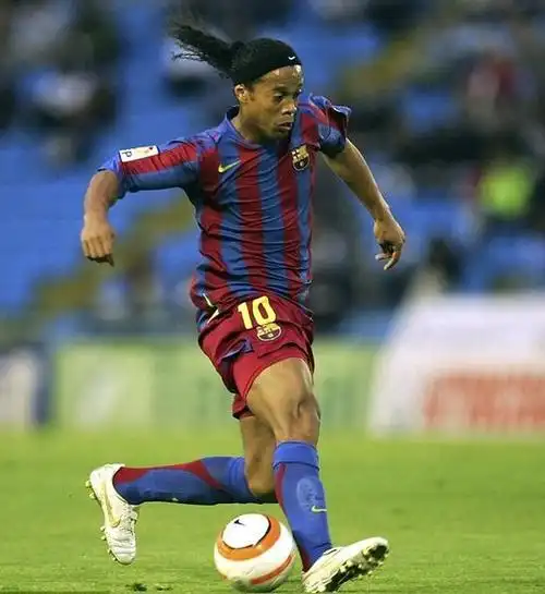 场上备受关 场上备受关